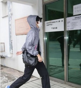 蓝洁瑛姐姐现身殓房,不会为蓝洁瑛办丧礼,其中原因心疼