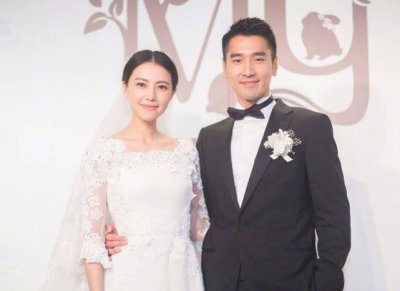 ​赵又廷官宣高圆圆生下了小宝宝，谁注意“秒送”祝福的明星？