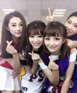 武大樱花女神主播!为嫁土豪高管弃巅峰事业,如今成人妻变大妈脸