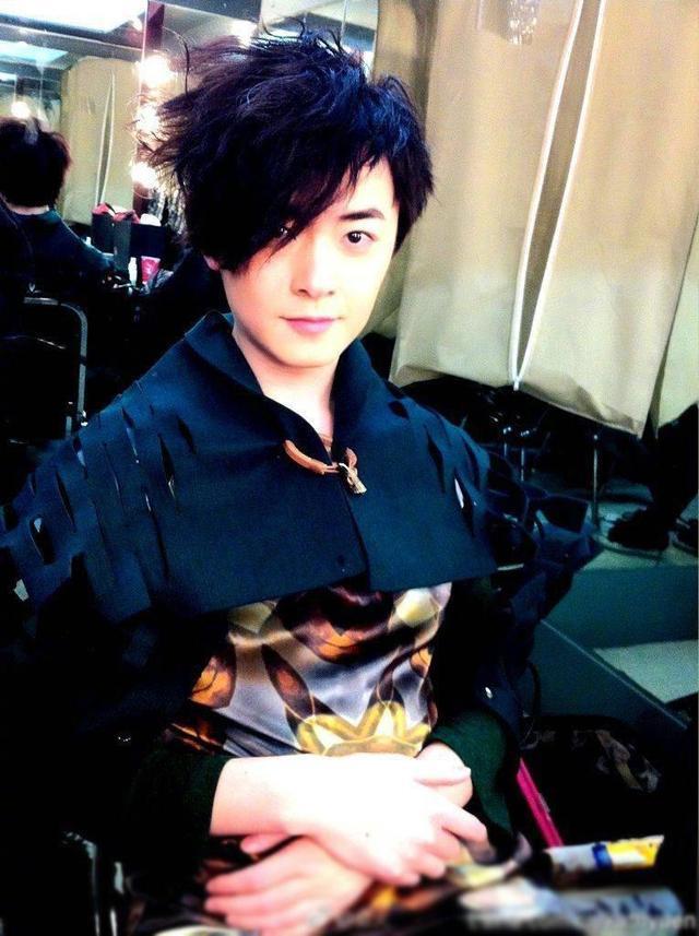 交往11年依旧得不到结果！洪卓立汤怡分手，娱