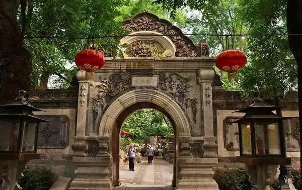 中国第一豪宅和珅的府邸,一根柱子就值20亿