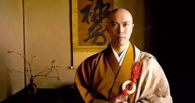 粉丝眼中的“神二代”,本职为和尚却组建乐队,如今红遍亚洲