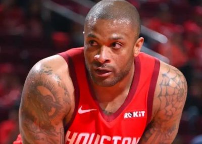 塔克生涯合同盘点,曾流浪5年没球打,如今37岁签3320万大合同