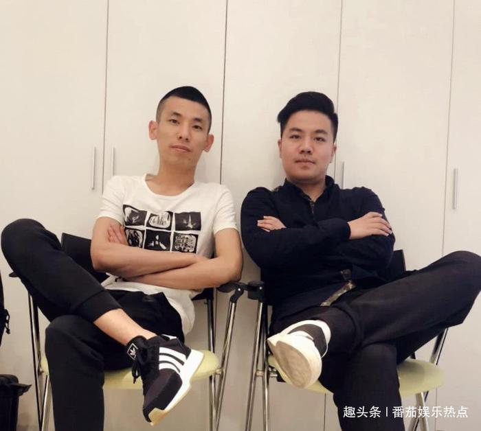 韩茜茜上线调侃旭旭宝宝,仅8字令大旭汗颜,水友:茜皇又皮了!