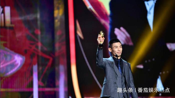 韩茜茜上线调侃旭旭宝宝,仅8字令大旭汗颜,水友:茜皇又皮了!