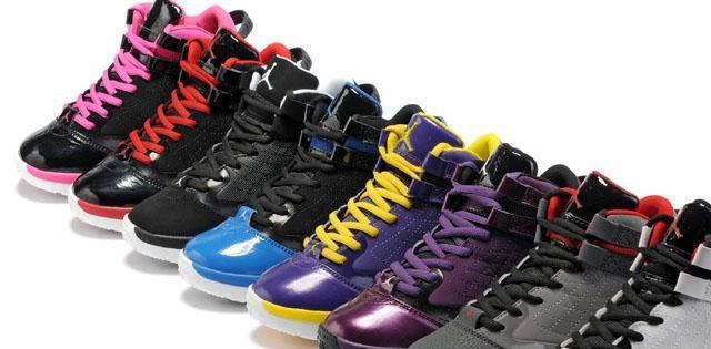 西装除了搭配正式皮鞋,还可以搭哪些鞋子,你造吗?