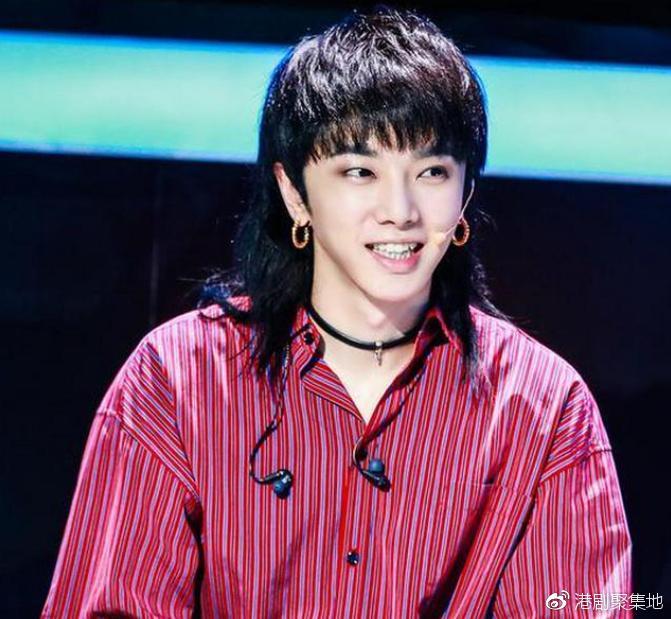 明日之子舞台设计疑抄袭,《离人愁》作者李袁杰抄袭?华晨宇倍感失望