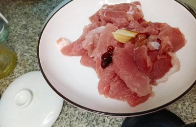 ​枸杞叶煮瘦肉汤