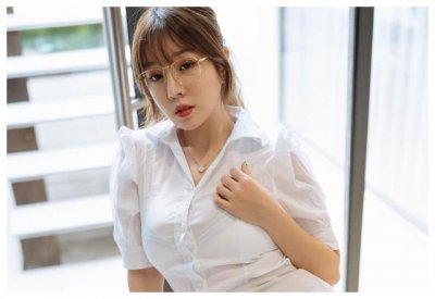 ​御姐的王雨纯上演一场私房视觉。 ??