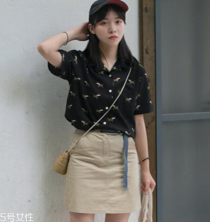 衬衫怎么穿更有个性 教你花式搭配技巧 衬衫怎么穿更有个性 教你花式搭配技巧