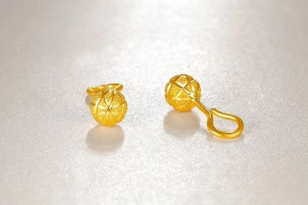 黄金耳钉一般多少克 黄金耳钉怎么看真假 黄金耳钉一般多少克 黄金耳钉怎么看真假