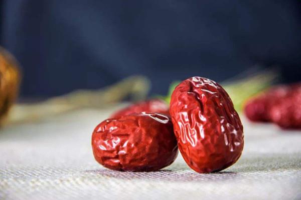 西域美农红枣吃了会胖吗 西域美农红枣补血效果如何 西域美农红枣吃了会胖吗 西域美农红枣补血效果如何