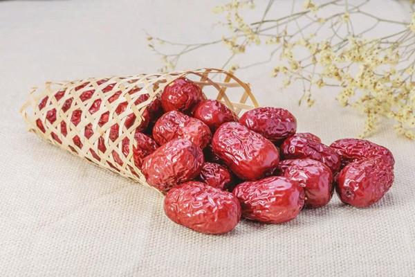 西域美农红枣吃了会胖吗 西域美农红枣补血效果如何 西域美农红枣吃了会胖吗 西域美农红枣补血效果如何