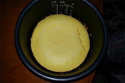 电饭煲蛋糕蛋清打到什么程度 做蛋糕蛋清打不发怎么办
