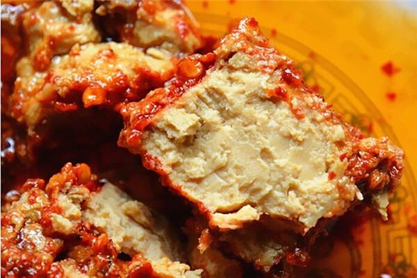 腐乳用老豆腐还是嫩豆腐 腐乳要发酵到什么程度 腐乳用老豆腐还是嫩豆腐 腐乳要发酵到什么程度