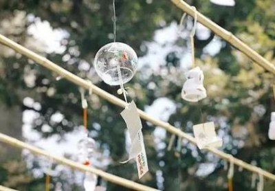 中式风格客厅瓷砖效果图墙面瓷砖的花纹图案各种各样,该如何进行选择