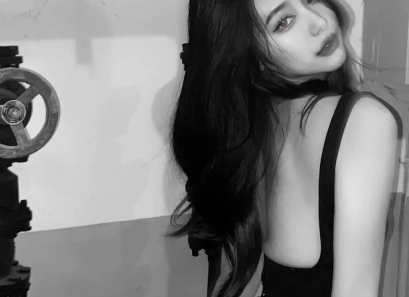 在女朋友面前和闺蜜做 在女朋友面前和闺蜜做