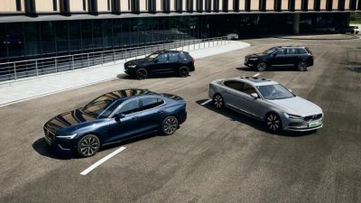 ​谁说“传统豪华”造不出全能插混车？_ZAKER新闻