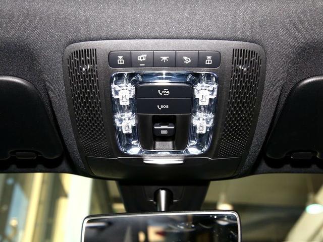 试驾奔驰B200，谈谈它的使用感受和车身配置！-