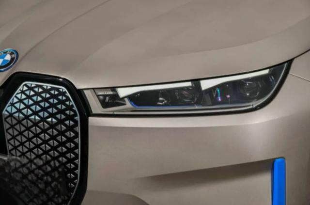 12年后的超级迭代，宝马发布旗舰电动SUViX-