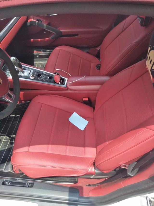 改装过的二手车还值钱吗？看看折价80万的保时捷911就明白了！-