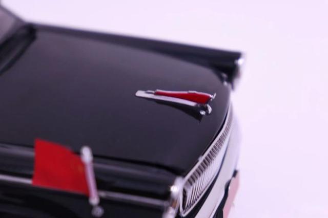 【超神评测】超神带你领略红旗CA7600J检阅车模型的风采-