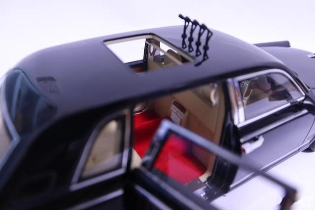 【超神评测】超神带你领略红旗CA7600J检阅车模型的风采-