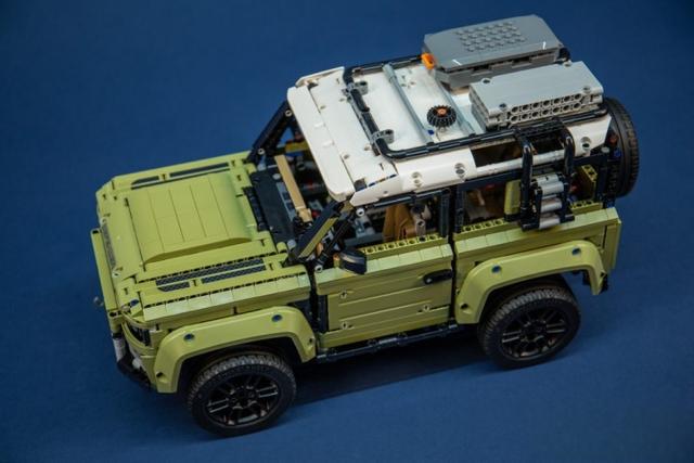 乐高史上最难拼装的科技车模42110路虎评测-
