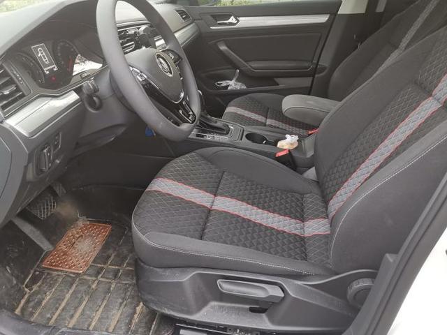 大众凌渡230TSI风尚版试驾评测，外观年轻，动力充沛-