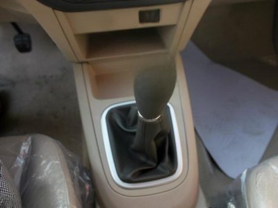 ​奇瑞e5手动挡多少钱