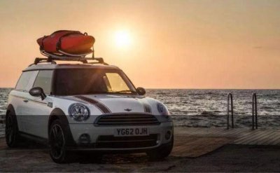 ​玩一次摩托艇多少钱？租骑一次水上摩托艇多少钱