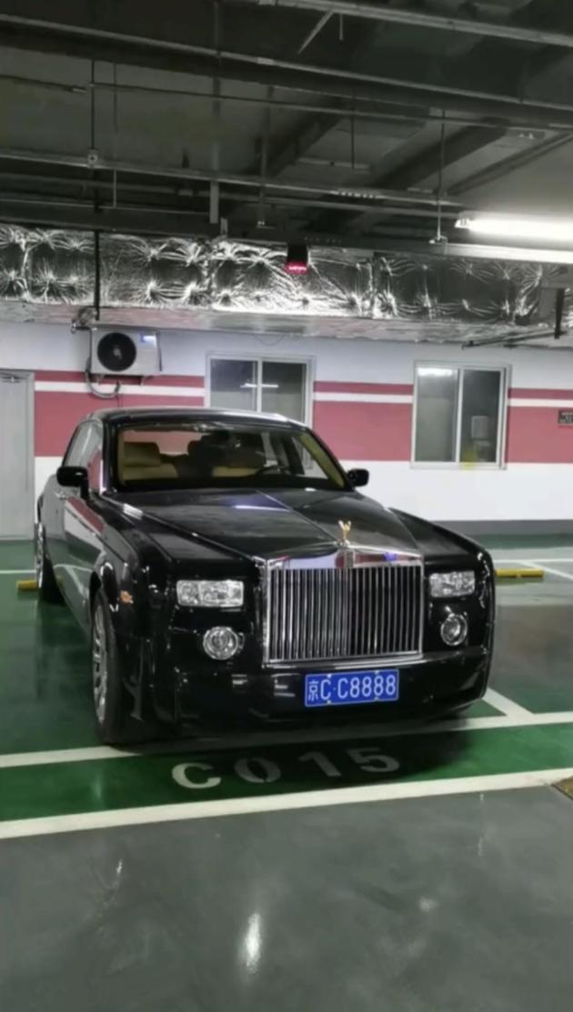 北京租劳斯莱斯婚车多少钱?婚车租赁劳斯莱斯多少钱?-