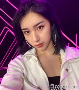 《中国新说唱》高颜值女选手刚红就黑料频出,是西安有名的头牌?