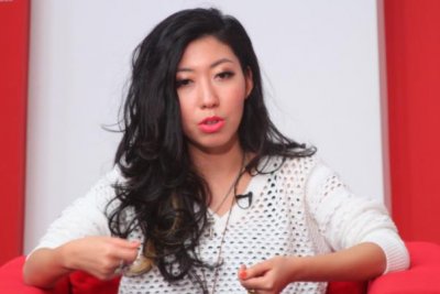 巨贪之女曲婉婷的潇洒人生,母亲贪污3.5亿,在她心中却奉为英雄