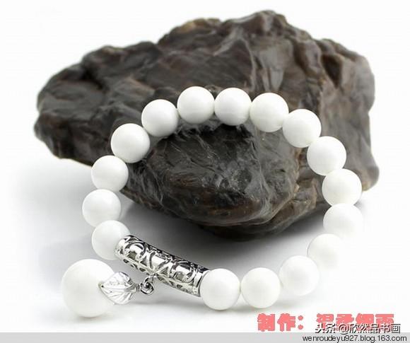 菩提子什么颜色最好(菩提子天然有什么颜色)