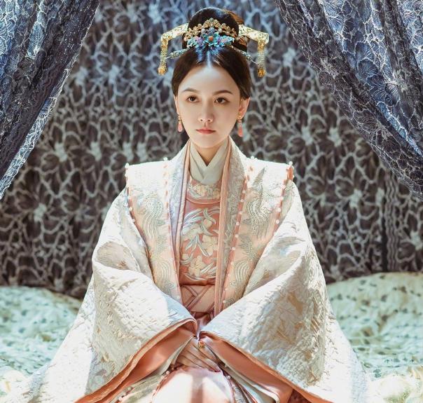 郑恺以前在节目中说喜欢孙骁骁(被李响3次求婚却分手)(4)