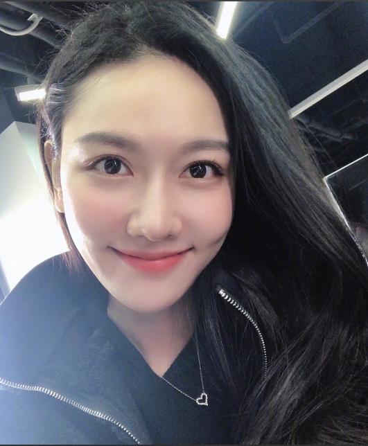 郑恺以前在节目中说喜欢孙骁骁(被李响3次求婚却分手)(20)