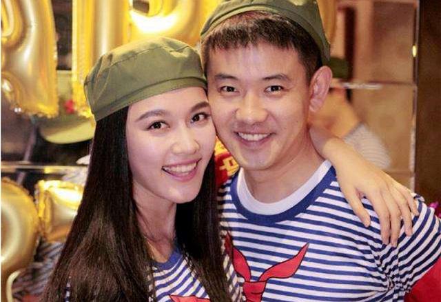 郑恺以前在节目中说喜欢孙骁骁(被李响3次求婚却分手)(9)