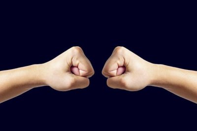 为什么美国不敢直接对中国动手?揭示:三大关键的原因!