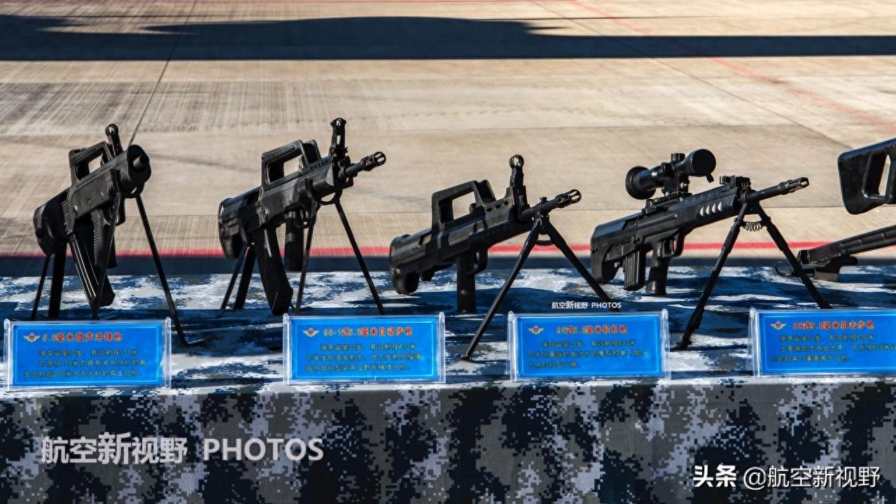 细品我军5.8mm枪族,士兵手中的贴身武器,重量轻是最大的特色