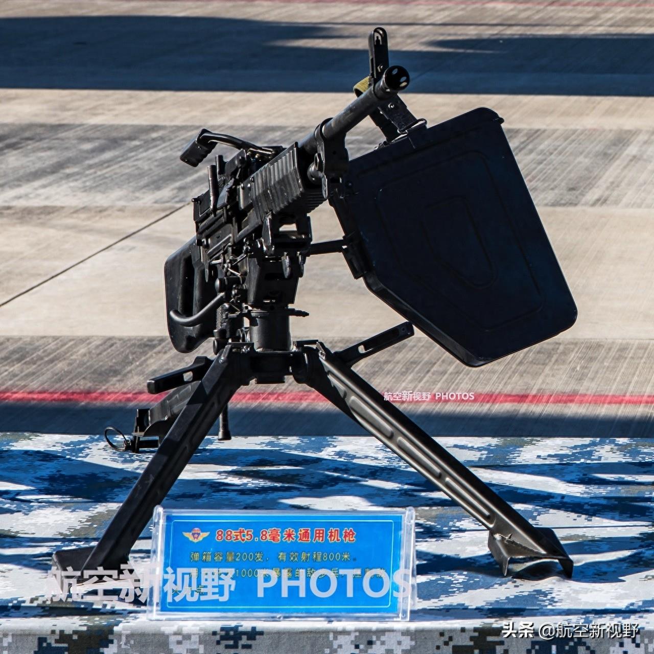 细品我军5.8mm枪族,士兵手中的贴身武器,重量轻是最大的特色