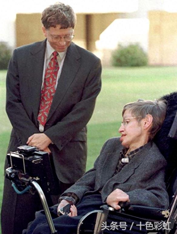 霍金珍贵历史照片全公开 最后一张在北京天坛冥想宇宙特别震撼