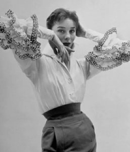 为什么奥黛丽赫本嫁了三次却始终没嫁给纪梵希?