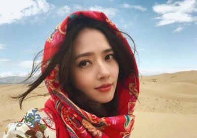 ​郭碧婷的婆婆好美！向太陈岚年轻时照片曝光，美貌身材不输女明星