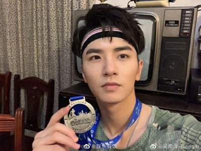 吴希泽23岁生日快乐,新的一年,尽情书写属于你得更多可能