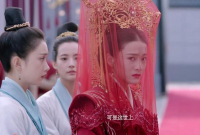 《白发》开播,罗云熙下场比《香蜜》还虐,女主遭凌虐一夜白头