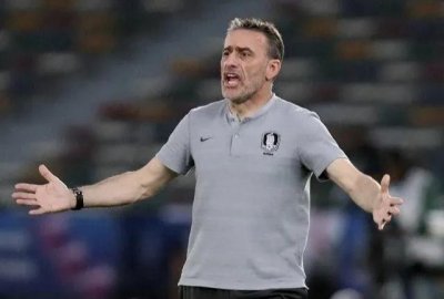 韩国男足1-5不敌巴西队 与世界强队切磋很好地提升了韩国队实力