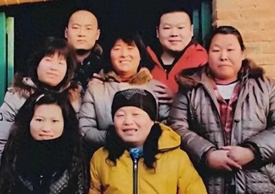 岳云鹏宣布不再签约德云社,结束十年合约,迎接崭新篇章!