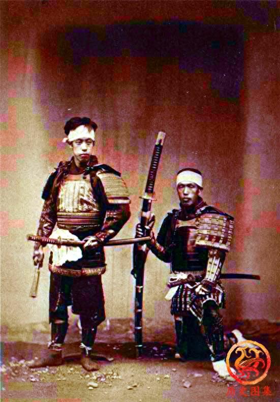 日本武士老照片：身材矮小却面露杀气，图九女武士长相漂亮很罕见