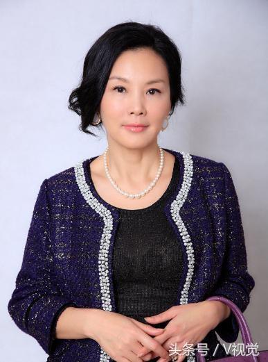 邓家佳、吕佳容、赵柯等主演《缘来幸福》